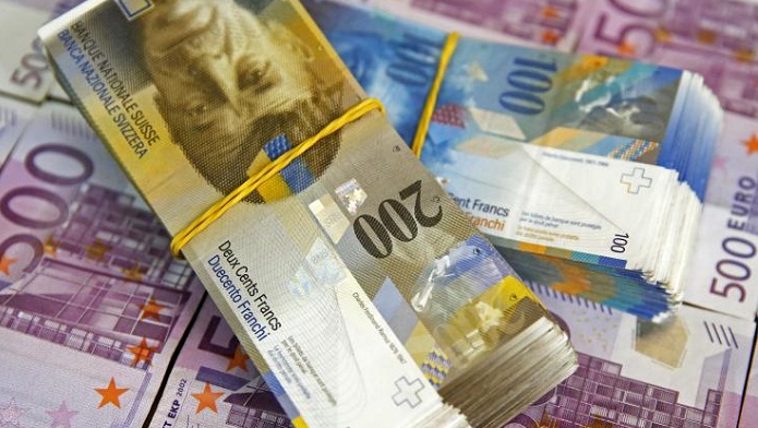 To Weaken Swiss Franc, Switzerland Banks Extend Use Of Negative Interest Rates